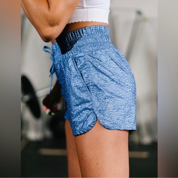 ZYIA Pants - Zyia Active Steel Blue Bubbles High Rise Bomber Shorts